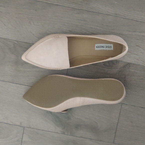 Steve Madden Blush Flats - Picture 2 of 3